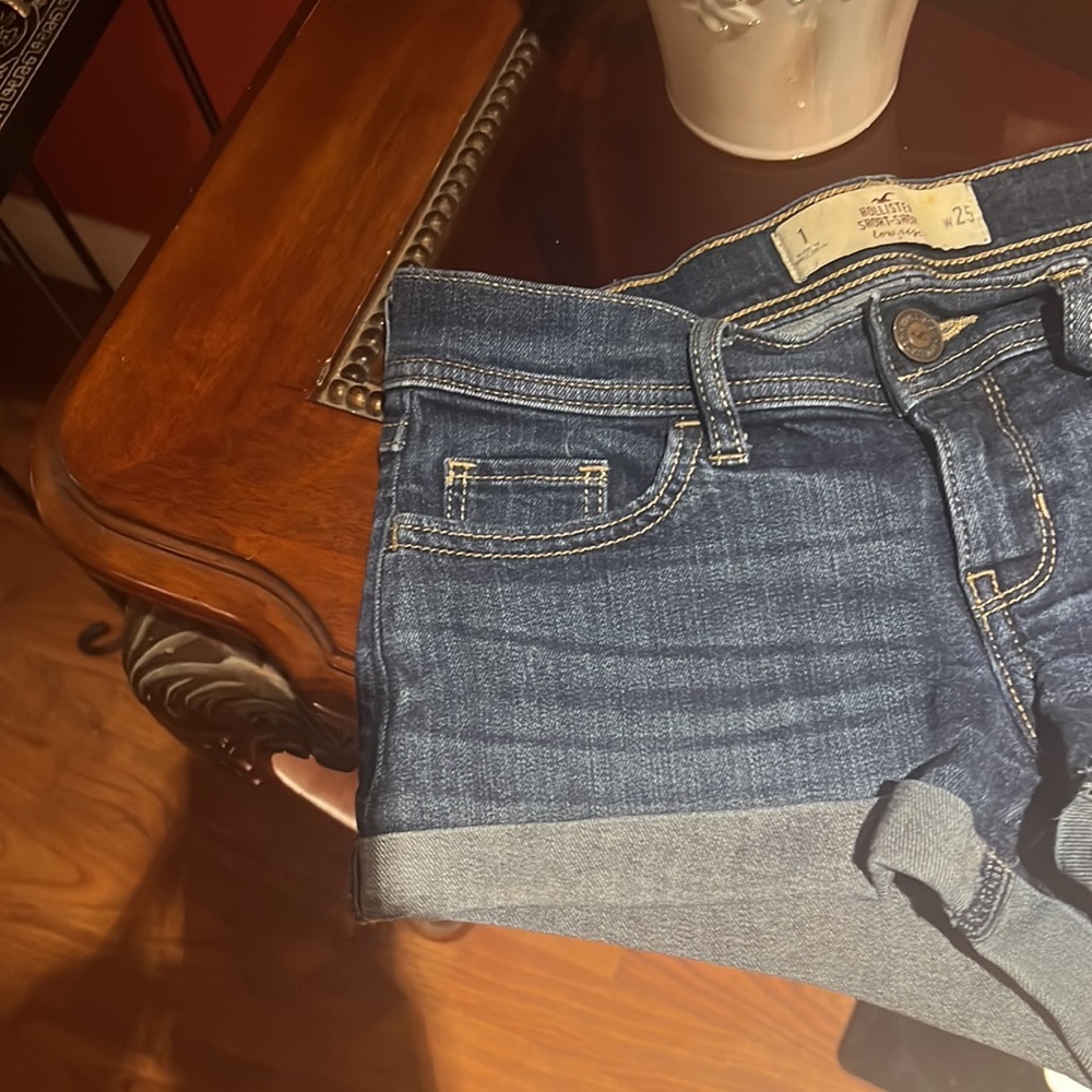 Hollister Short-Short Low Rise Size 1 / 25 - Picture 3 of 7